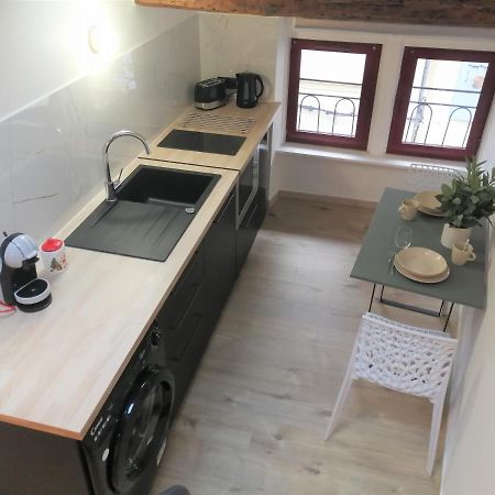 Le Studio D'Emma Lägenhet Romans-sur-Isère Exteriör bild
